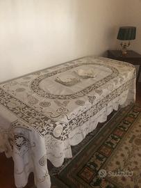 TOVAGLIA ANTICA RICAMATA DA MUSEO