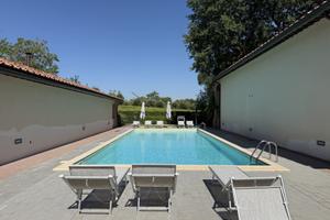 AL940 - Appartamento in residence con piscina