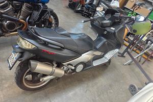 yamaha t max