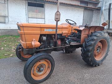 trattore OM 650