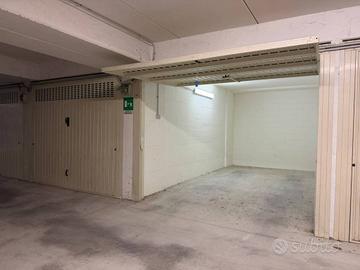 Box / Garage di 19 m² a Finale Ligure