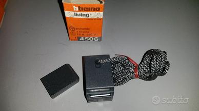 Pulsante a tirante Bticino Living 4506