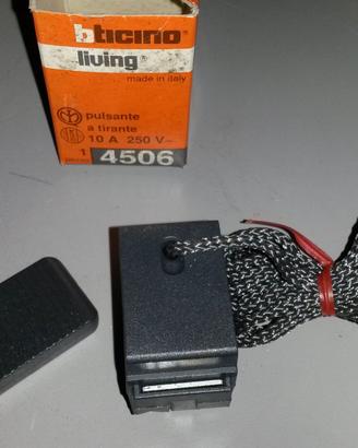 Pulsante a tirante Bticino Living 4506