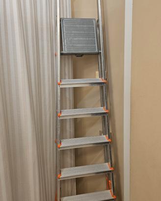 scala in alluminio quasi nuova