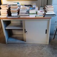 scaffale  come da foto 