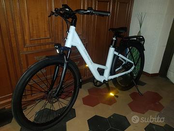 e-bike   top del settore city bike.
