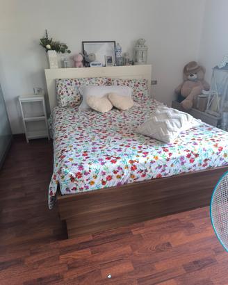 letto contenitore con testiera a parte