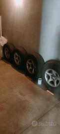 Cerchi il lega con gomme l200