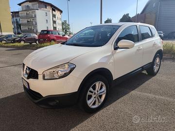 Nissan Qashqai 1.6 GPL gancio traino lavori certif