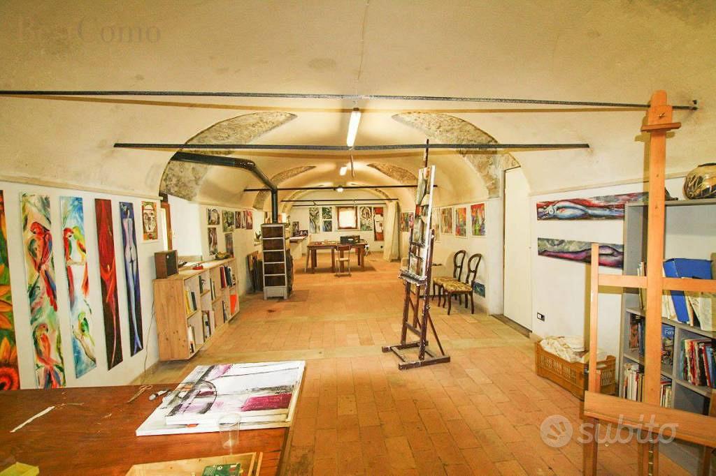 Rustico / Casale di 750 m² con più di 5 locali a P - Vista 4
