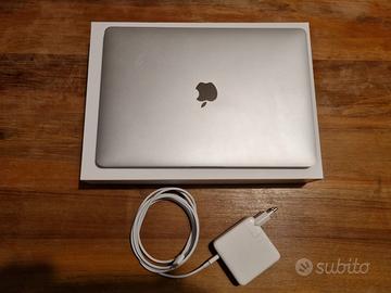 Macbook pro 13" M2 2022