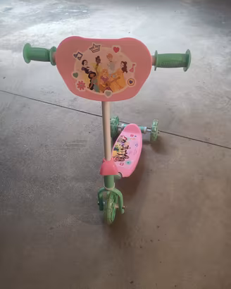 Monopattino bambini 3 ruote Principesse Disney