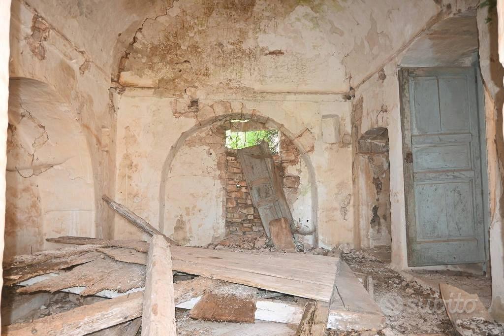 Rustico / Casale di 190 m² con 3 locali a Alberobe - Vista 3