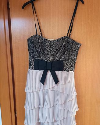 Abitino elegante Rinascimento Pizzo e Balze Plissé
