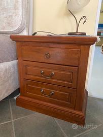 COMODINI CLASSICI IN NOCE