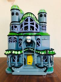 Villa Whipstaff ispirato al film Casper del 1995.