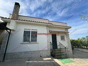 Casa, Calatafimi Alta - Molara - Villa Tasca, Pale