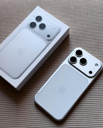 IPhone 17 Pro 1 TB Silver – Come nuovo