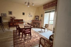 Casa indipendente a Laconi