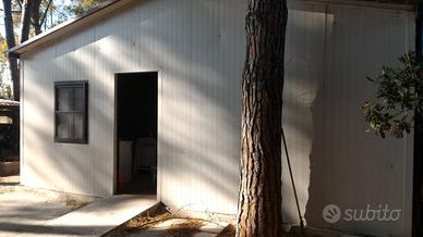 Profilati coibentati e materiali struttura casetta