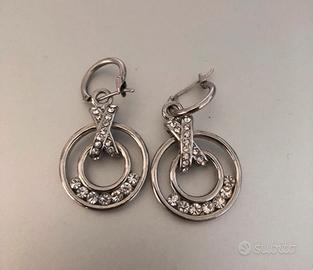 Orecchini con brillantini