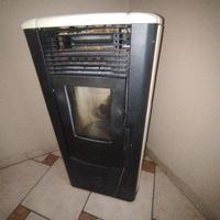 Stufa a pellet Ecoteck modello monica