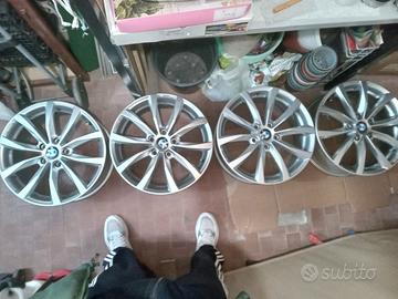 4 cerchi in lega leggera