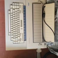 macchina da scrivere olivetti
