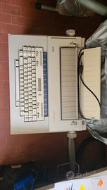 macchina da scrivere olivetti