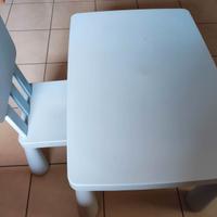 Tavolino con sedia bambino
