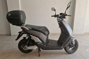 Scooter  elettrico  50cc