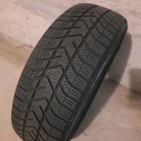 Pneumatici invernali usati Pirelli 195/65R15