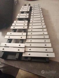 STRUMENTO MUSICALE XILOFOLO