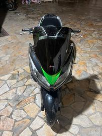 Scooter Kawasaki J300