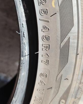 Gomme invernali 22545R17