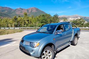 Mitsubishi L200 2.5 DI-D 136CV DC Invite DPF-Clima