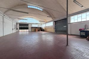 PE S132 Capannone con piazzale zona ARCA