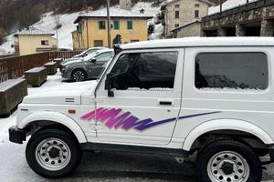 Suzuki Samurai