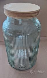 vaso con rubinetto per bevande