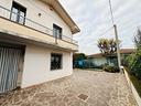 villa-di-119-m²-con-piu-di-5-locali-e-box-auto-dop