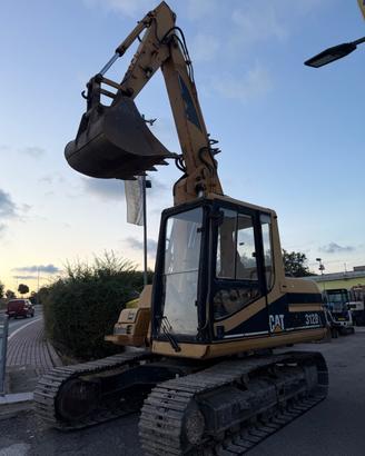 ESCAVATORE CATERPILLAR