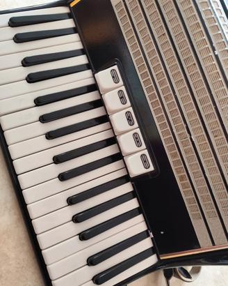 Fisarmonica 80 bassi