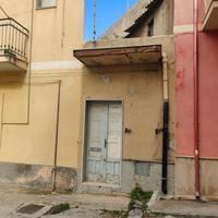 Casa da ristrutturare in toto