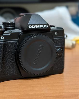 Olympus OM-D E-M10 Mark 2 