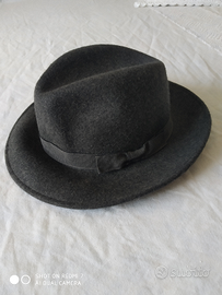 Cappello grigio donna