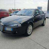 Alfa Romeo 147 1.6 16V TS 5P. Distinctive 45.000km