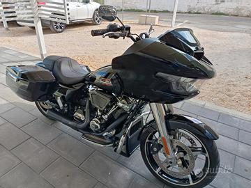 Harley-davidson Road Glide 117 Stra nuova da vetri