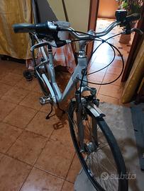 bici da donna con portapacchi, con cambio e ammort