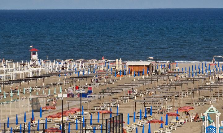 Appartamento fronte spiaggia con vista mare