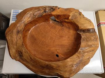 complemento d arredo in legno massiccio